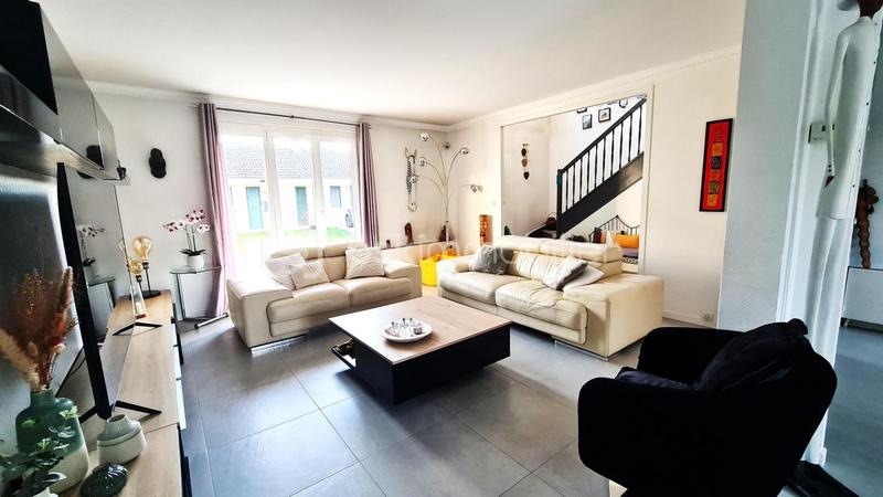 Maison - 178 m² - 7 pièces