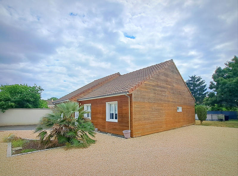 Maison - 105 m² - 5 pièces