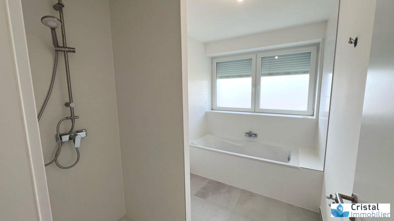 Appartement - 95 m² - 4 pièces