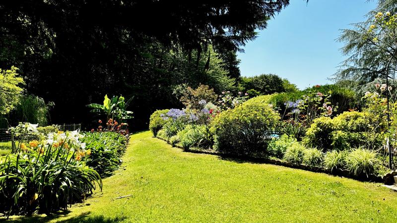 Propriété - 223 m² - 10 pièces