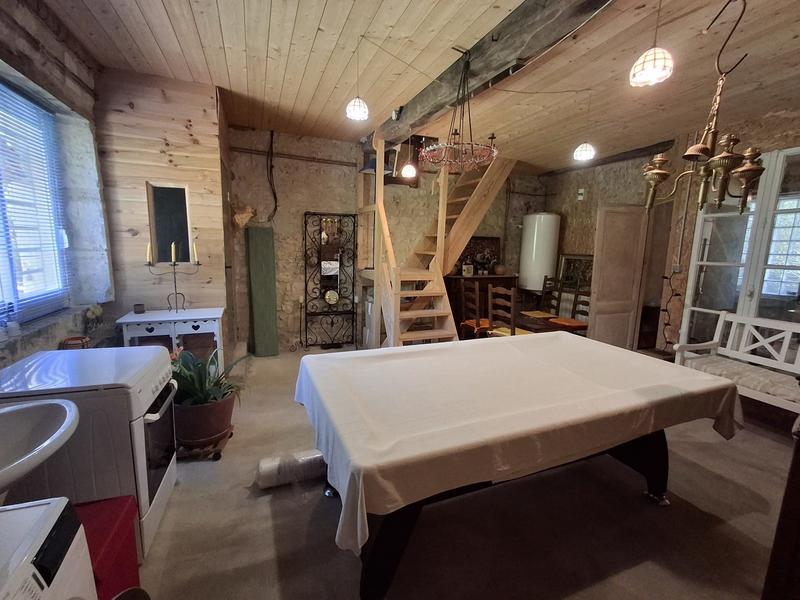 Maison traditionnelle - 161 m² - 6 pièces