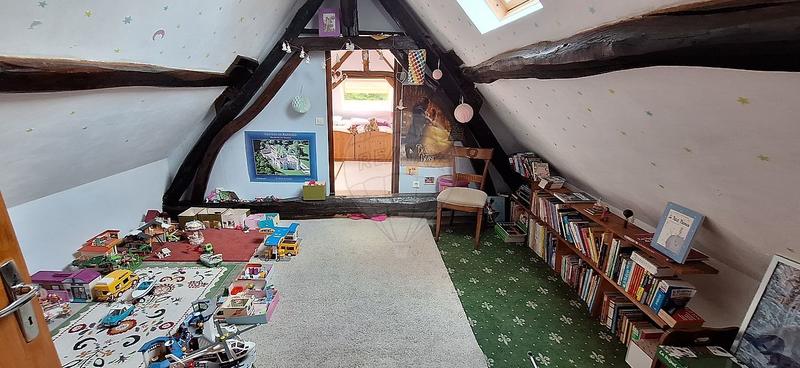 Maison - 151 m² - 6 pièces