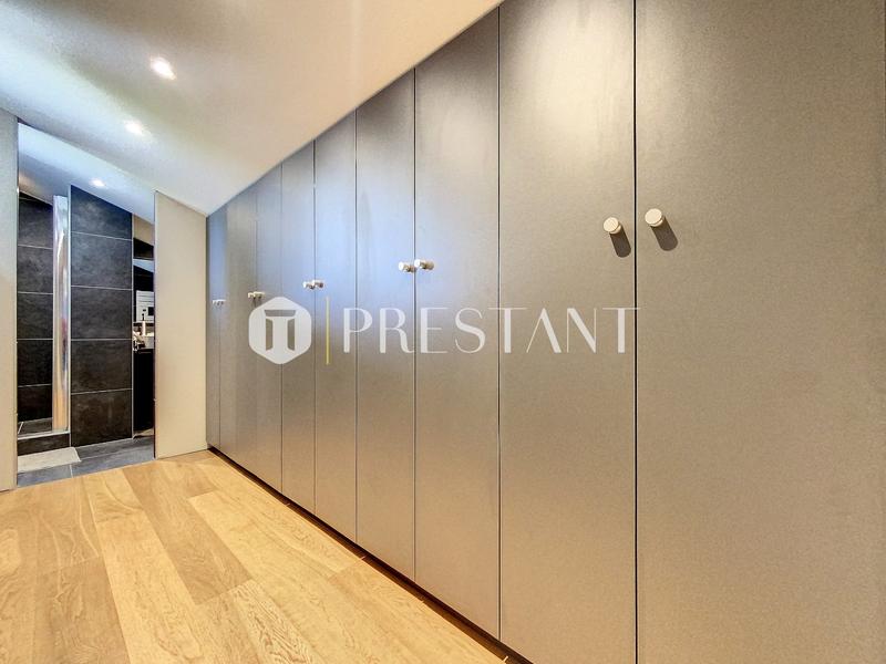 Maison - 301 m² - 11 pièces