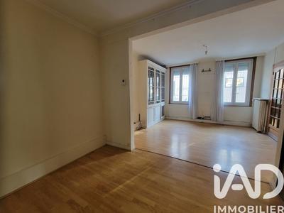 Maison - 140 m² - 7 pièces