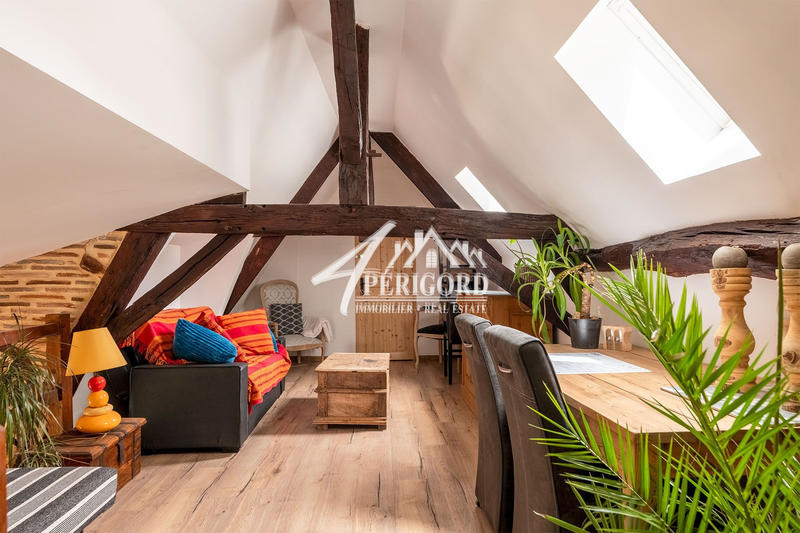 Maison ancienne - 173 m² - 8 pièces