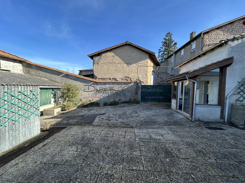 Maison - 104 m² - 7 pièces