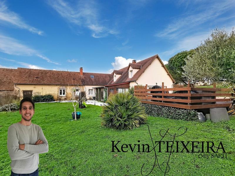 Maison - 210 m² - 8 pièces