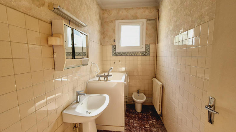 Villa - 260 m² - 8 pièces