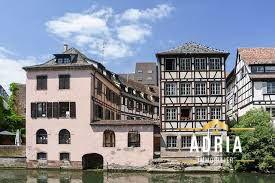 Appartement - 99 m² - 5 pièces