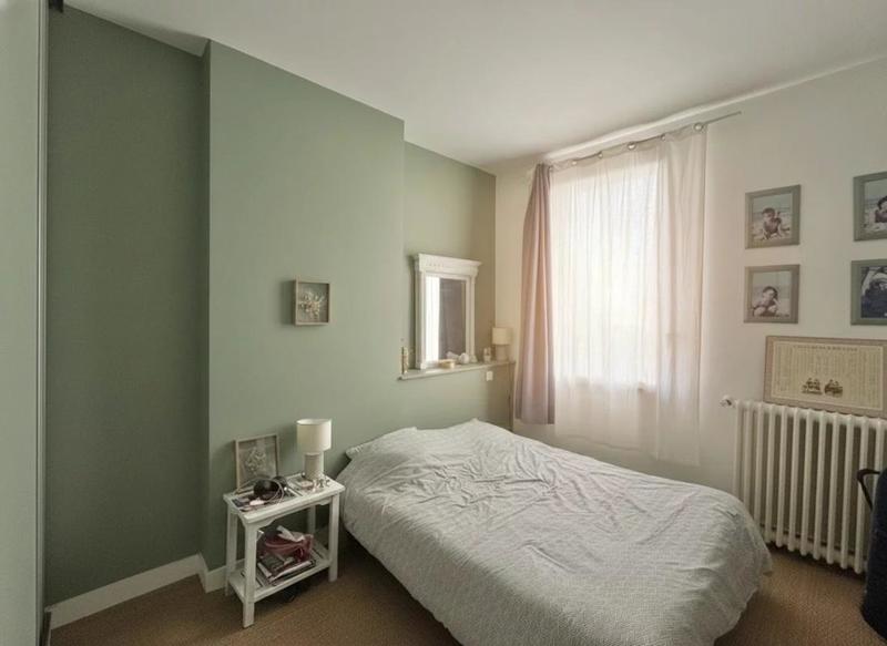 Appartement - 136 m² - 6 pièces