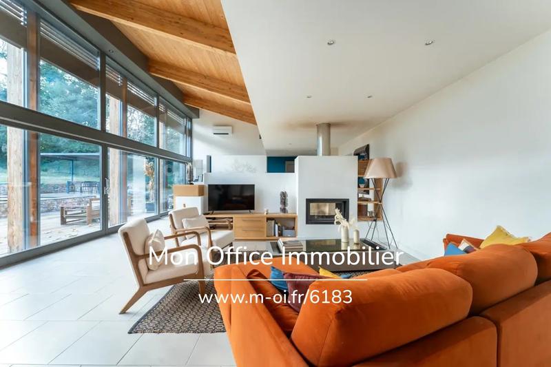Maison - 160 m² - 5 pièces
