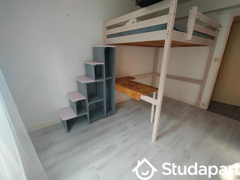 Chambre - 10 m² - 1 pièce