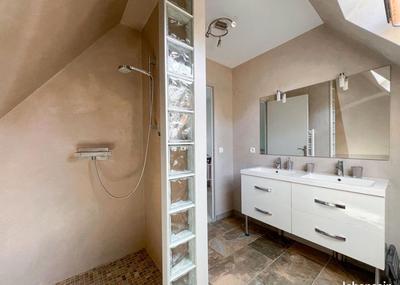 Maison - 229 m² - 11 pièces