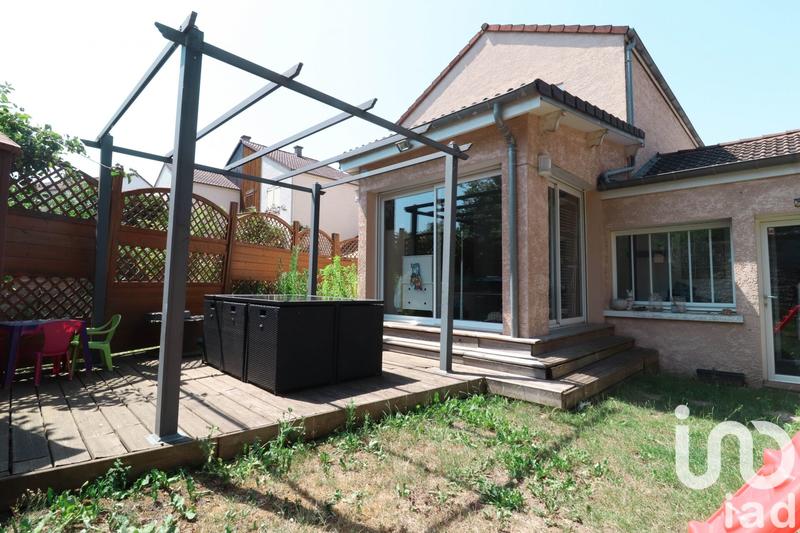 Maison - 94 m² - 4 pièces