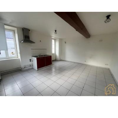 Maison ancienne - 82 m² - 3 pièces