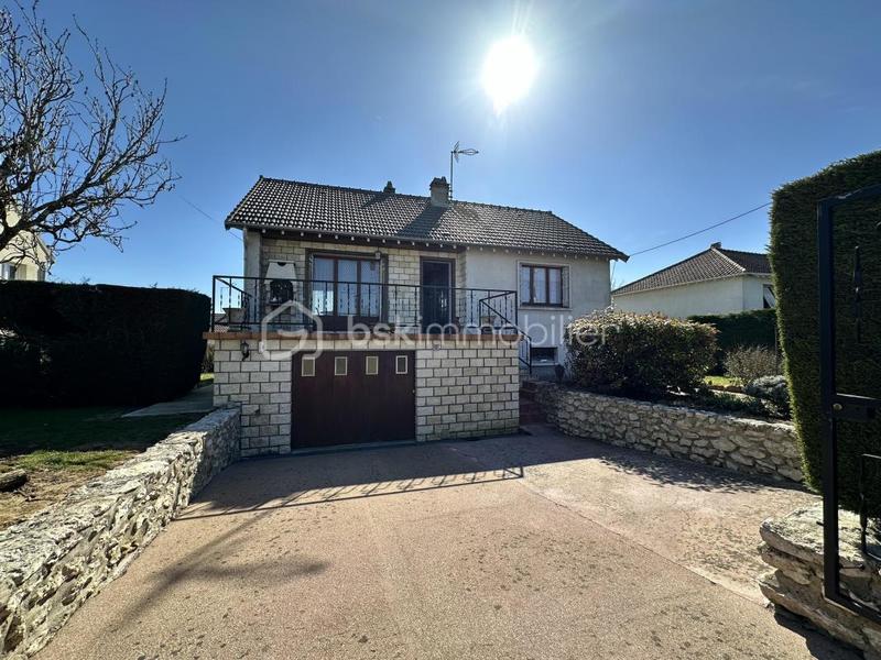 Maison - 95 m² - 5 pièces