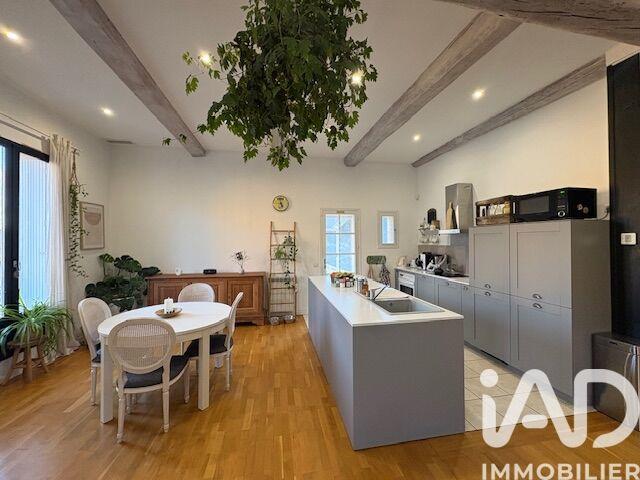 Maison de village - 207 m² - 6 pièces