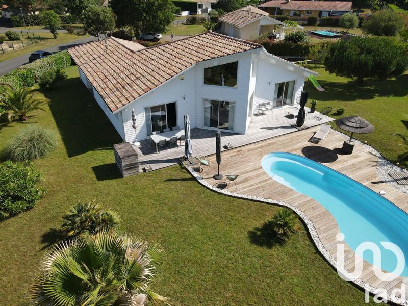 Maison - 179 m² - 6 pièces