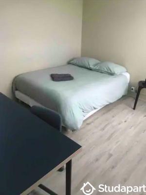 Chambre - 9 m² - 1 pièce