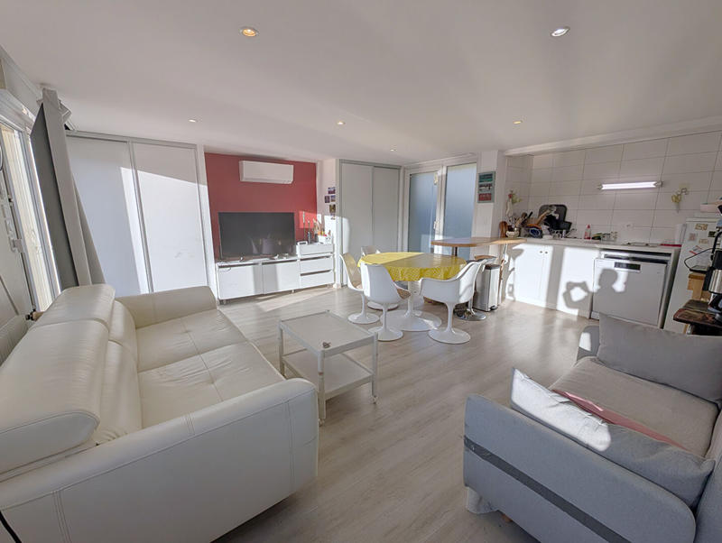 Appartement - 65 m² - 1 pièce