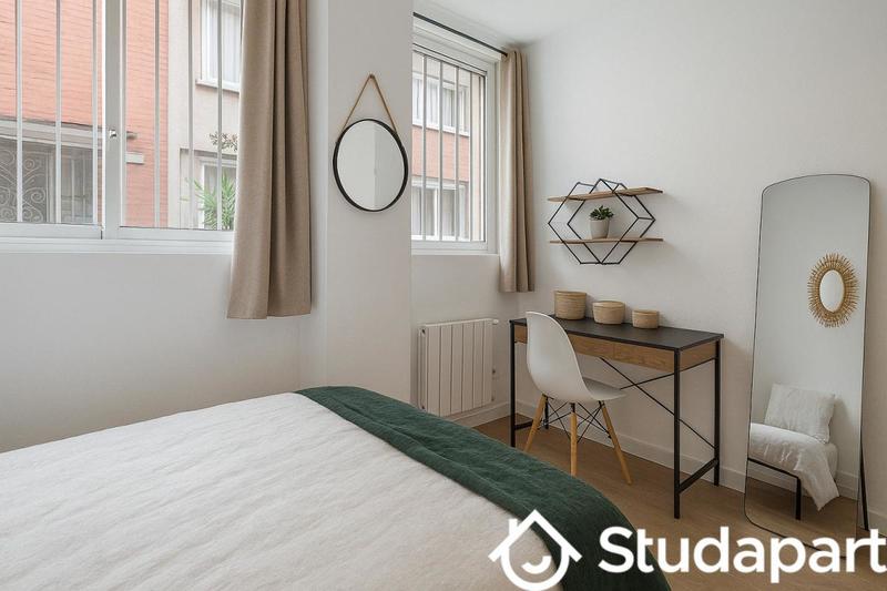 Chambre - 11 m² - 1 pièce