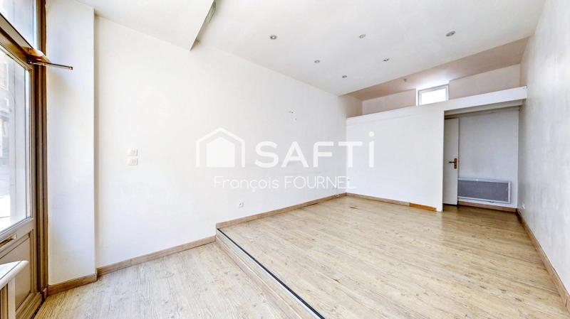 Immeuble - 80 m² - 3 pièces