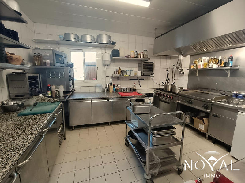 Local commercial - 226 m²