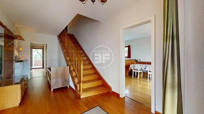 Maison - 228 m² - 7 pièces