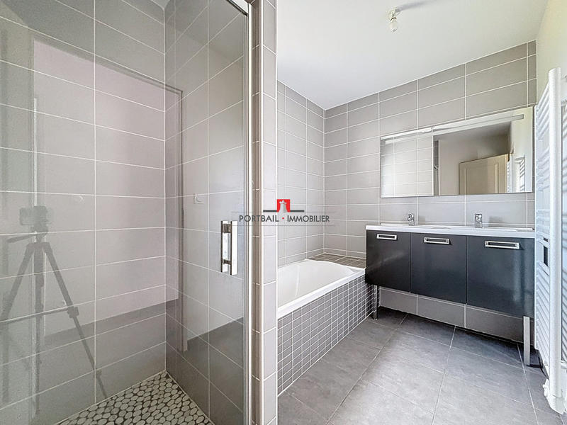 Maison contemporaine - 85 m² - 4 pièces