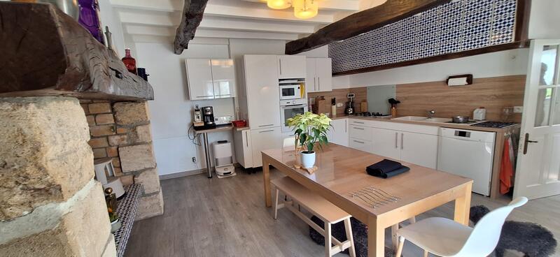 Maison - 285 m² - 14 pièces