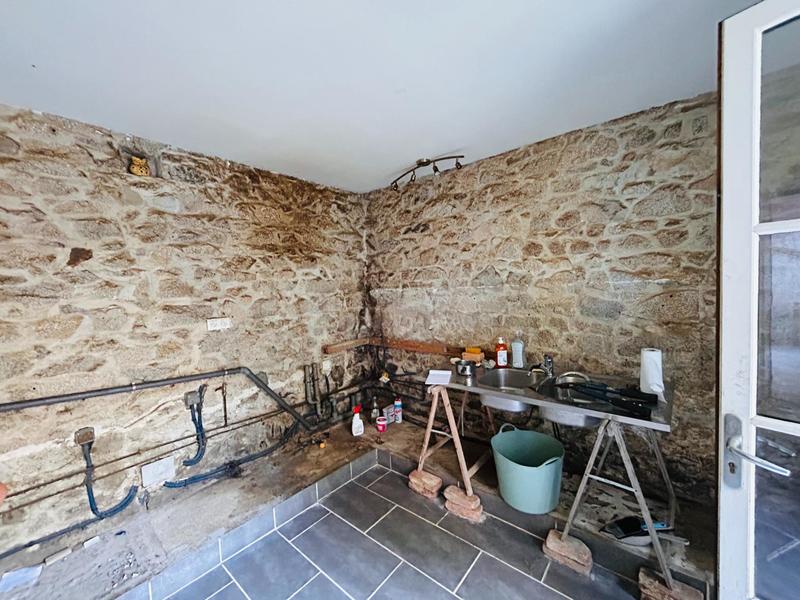 Maison - 420 m² - 12 pièces