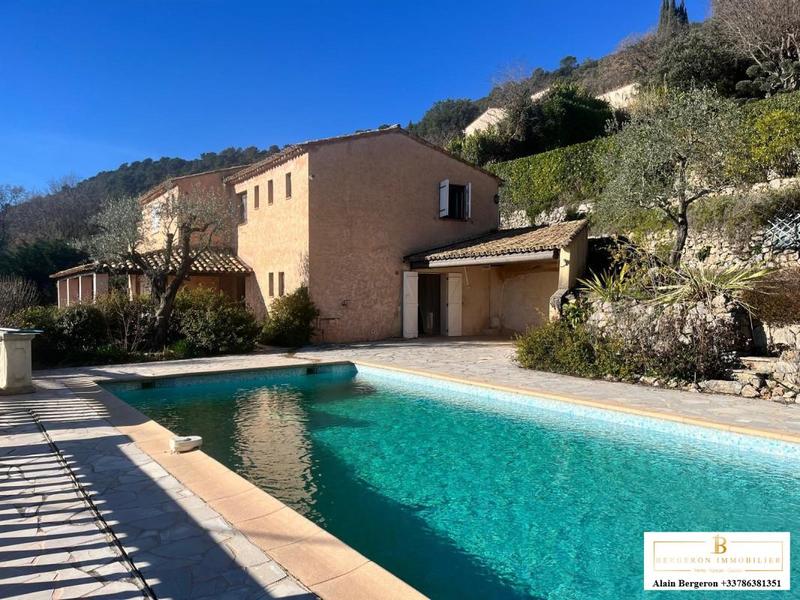 Villa - 194 m² - 5 pièces