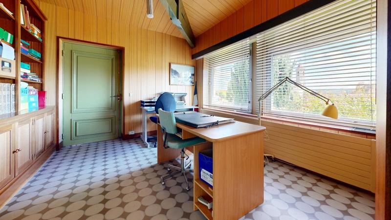 Maison - 320 m² - 8 pièces