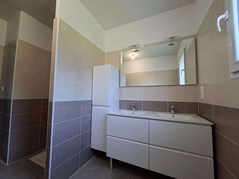 Maison - 99 m² - 4 pièces