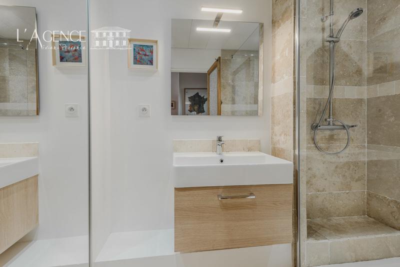 Appartement - 105 m² - 4 pièces