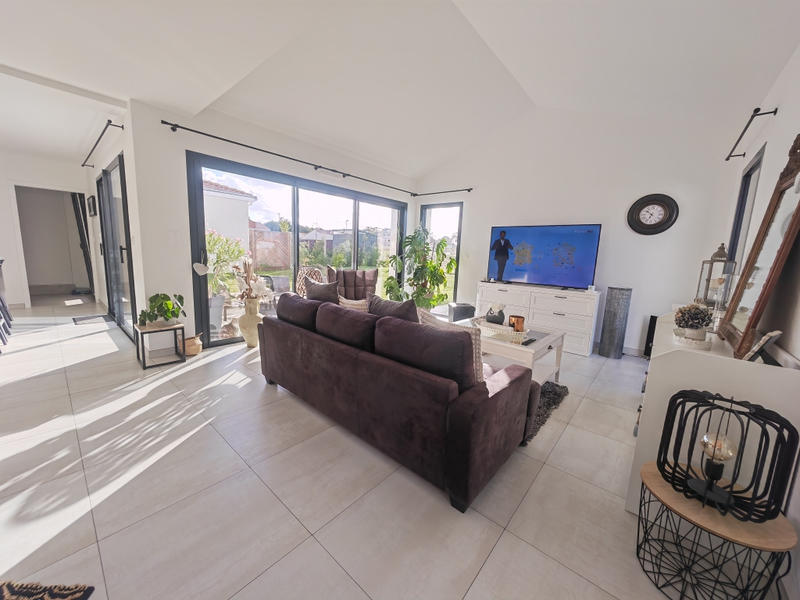 Maison - 151 m² - 5 pièces