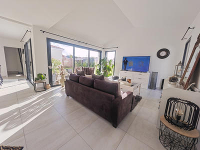 Maison - 151 m² - 5 pièces