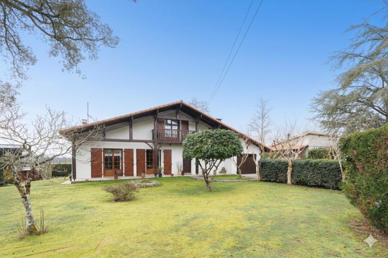 Maison - 135 m² - 5 pièces