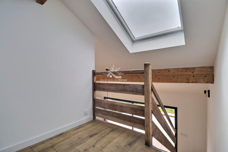 Maison - 90 m² - 4 pièces