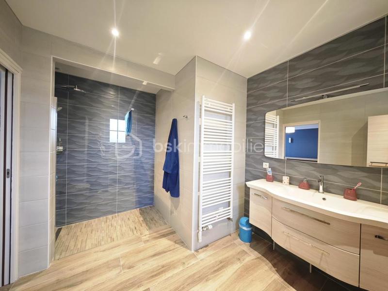 Longère - 195 m² - 9 pièces