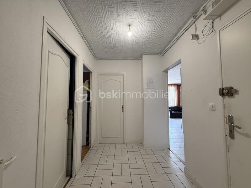 Appartement - 97 m² - 5 pièces
