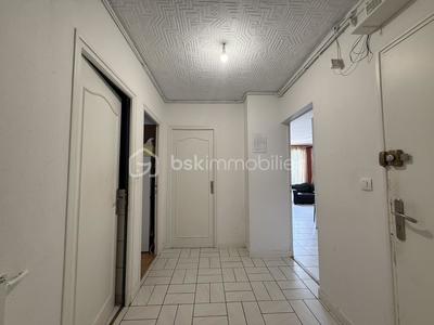 Appartement - 97 m² - 5 pièces