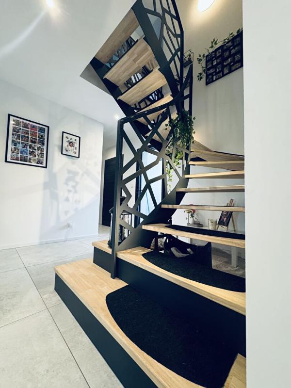 Villa - 180 m² - 8 pièces