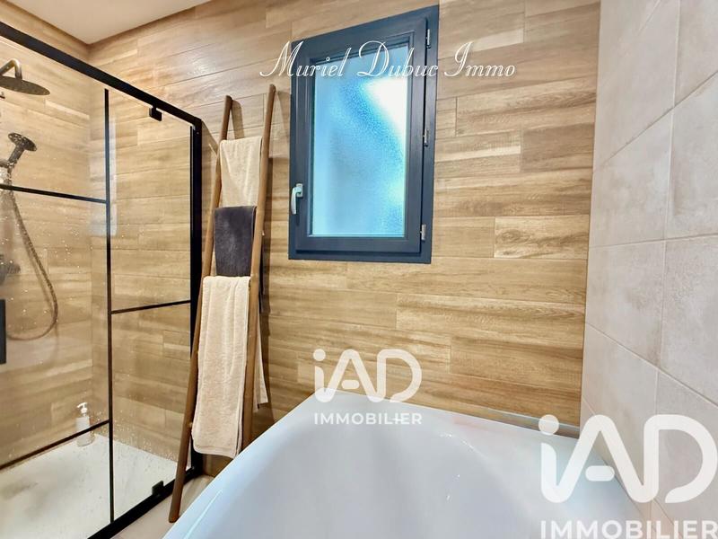 Maison - 92 m² - 4 pièces