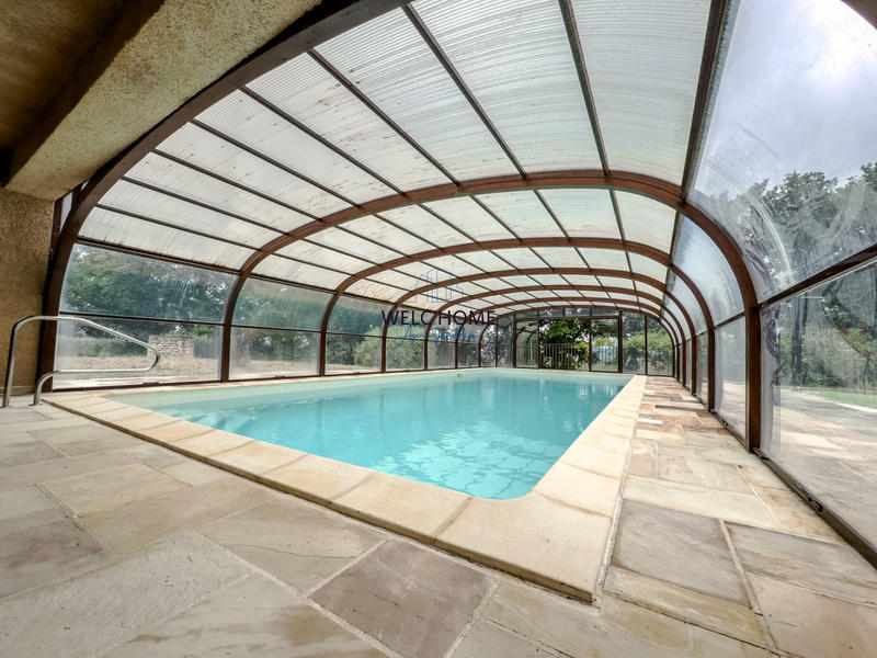 Villa - 250 m² - 9 pièces