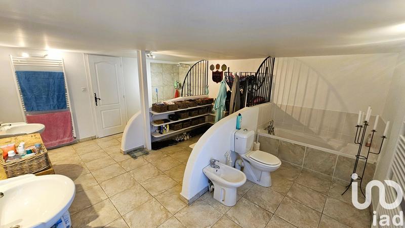 Maison - 187 m² - 5 pièces