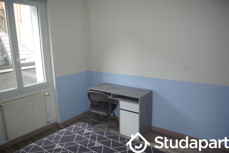 Chambre - 13 m² - 1 pièce