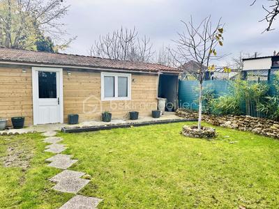 Maison - 100 m² - 6 pièces