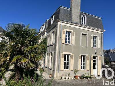 Maison - 372 m² - 12 pièces