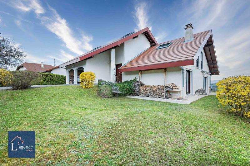 Maison - 200 m² - 7 pièces